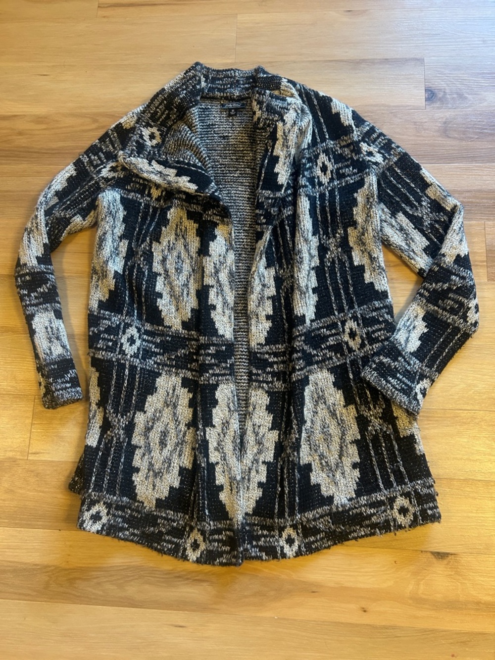 Lucky Brand Black and Cream Geometric Open-Front Cardigan